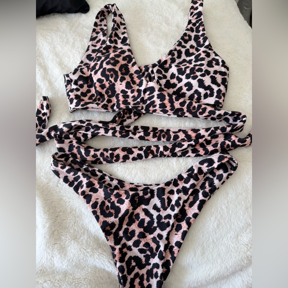 SHEIN Leopard Print Bikini
